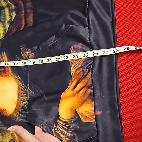 Masked Mona Lisa graphic print hoodie kangaroo pocket Large iconic Italian art - Picture 7 of 8